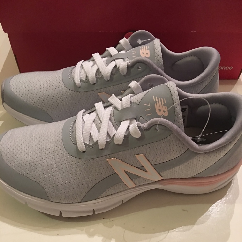 New Balance WX711 size 6